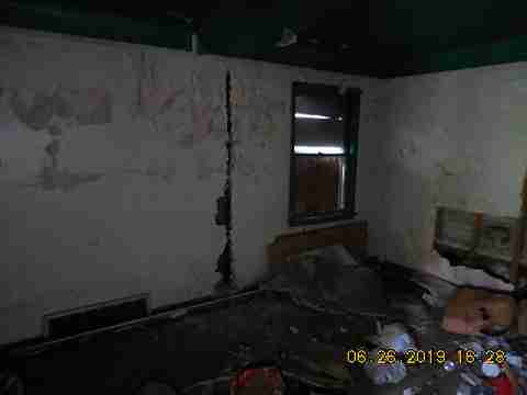 11708 Winthrop (7)_m.jpg